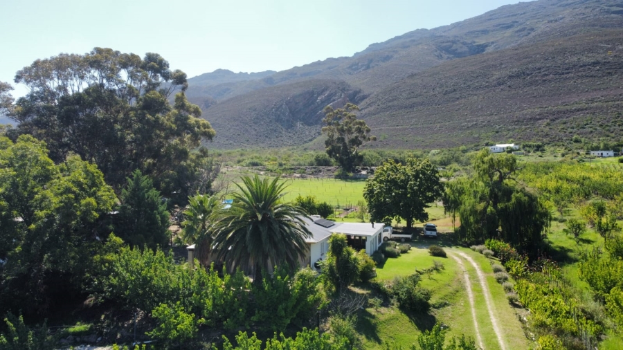 5 Bedroom Property for Sale in Ladismith Rural Western Cape